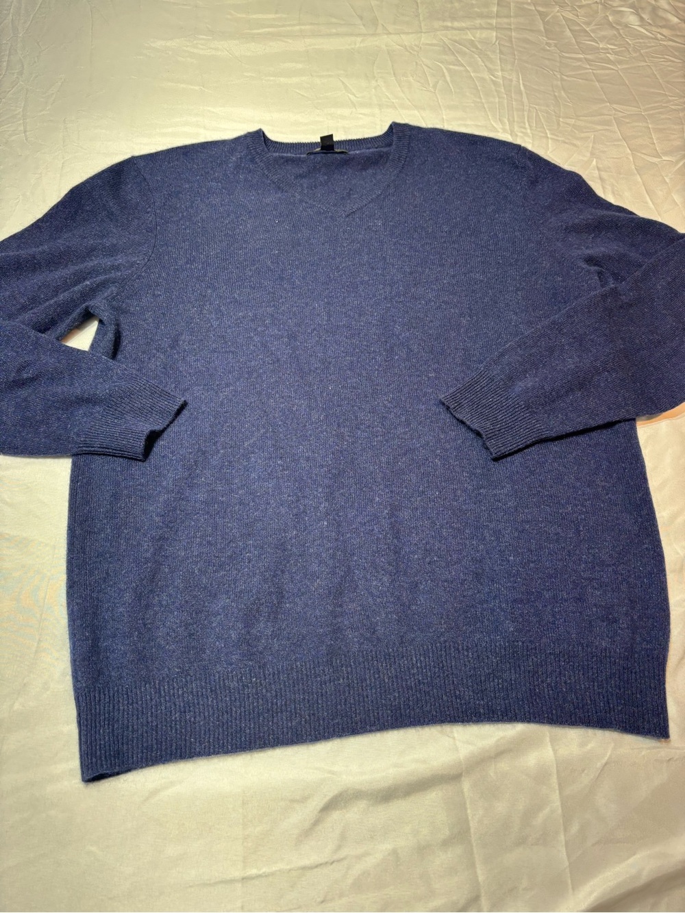 Club Room Sweater Mens Large 100% Cashmere V-Neck Navy Blue Pullover Knit